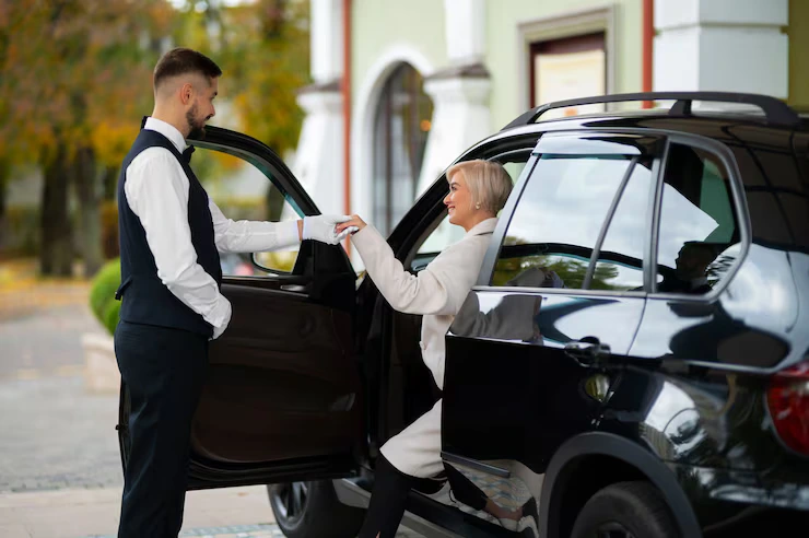 Luxury executive transport High Wycombe with premium chauffeur car